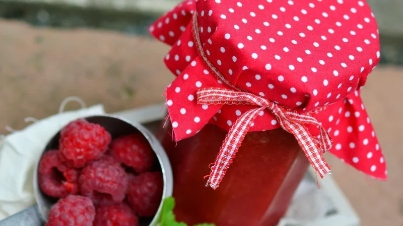 Łowicz Dżem O Smaku Malinowym Porcja 30 x 25g