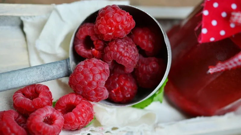 NATEN CIASTKA TARTALETKI Z DŻEMEM MALINOWYM BEZGLUTENOWE BIO 130g